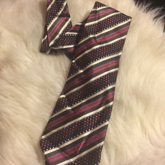 Steve Harvey tie - Picture 2 of 5